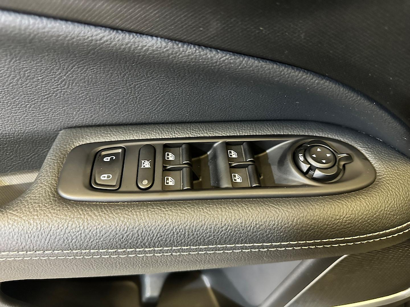 Foto do veículo FIAT TORO  VOLC AT9 4X4 2024 18.877 KM 164.900,00