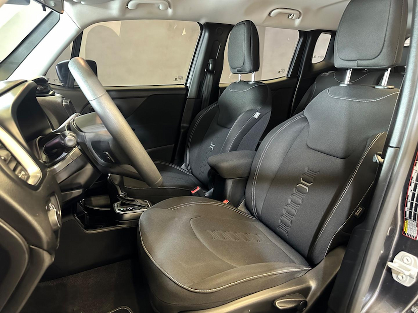 Foto do veículo JEEP RENEGADE  SPORT T270 1.3 TB 4X2 FLEX AUT. 2023 60.883 KM 102.900,00