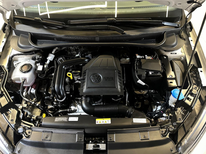 Foto do veículo VOLKSWAGEN NIVUS  HIGHLINE 1.0 200 TSI FLEX AUT. 2023 33.829 KM 119.900,00