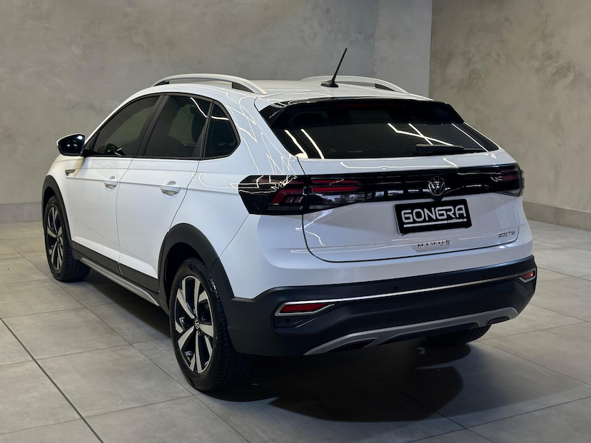 Foto do veículo VOLKSWAGEN NIVUS  HIGHLINE 1.0 200 TSI FLEX AUT. 2023 33.829 KM 119.900,00