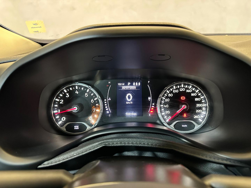 Foto do veículo JEEP RENEGADE  LGT T AT 2017 72.254 KM 74.900,00