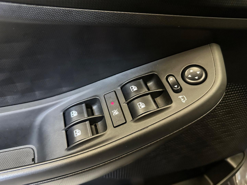 Foto do veículo FIAT PULSE  DRIVE AT 2023 25.621 KM 92.900,00