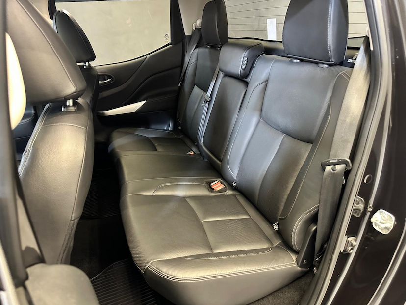 Foto do veículo NISSAN FRONTIER  LE CD 4X4 2.3 BI-TB DIESEL AUT 2020 38.045 KM 164.900,00
