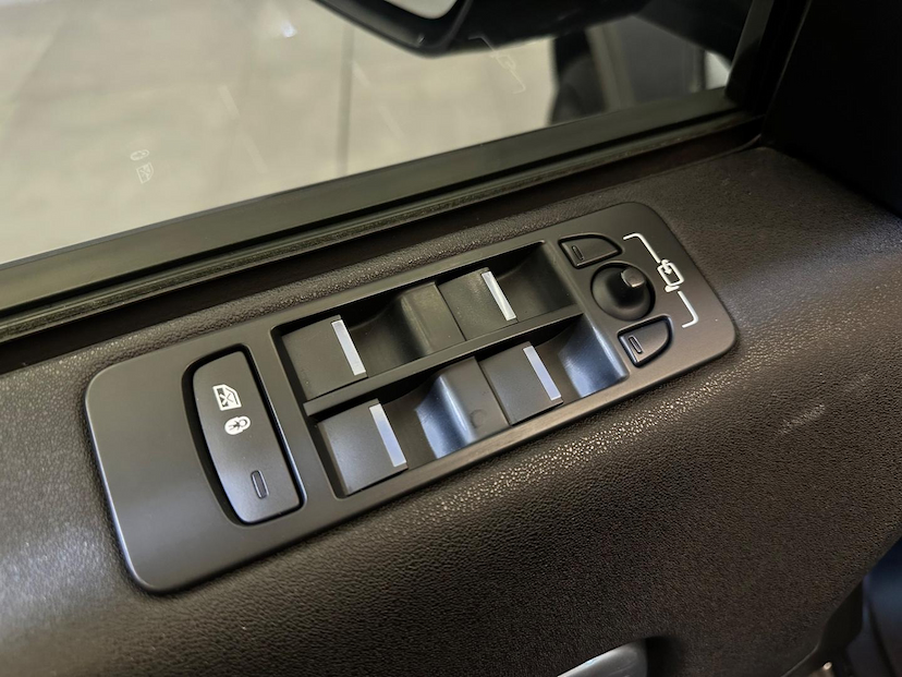 Foto do veículo LAND ROVER DISCOVERY  SPORT 2.0 D180 TURBO DIESEL R-DYNAMIC SE AUT 2019 48.552 KM 145.900,00