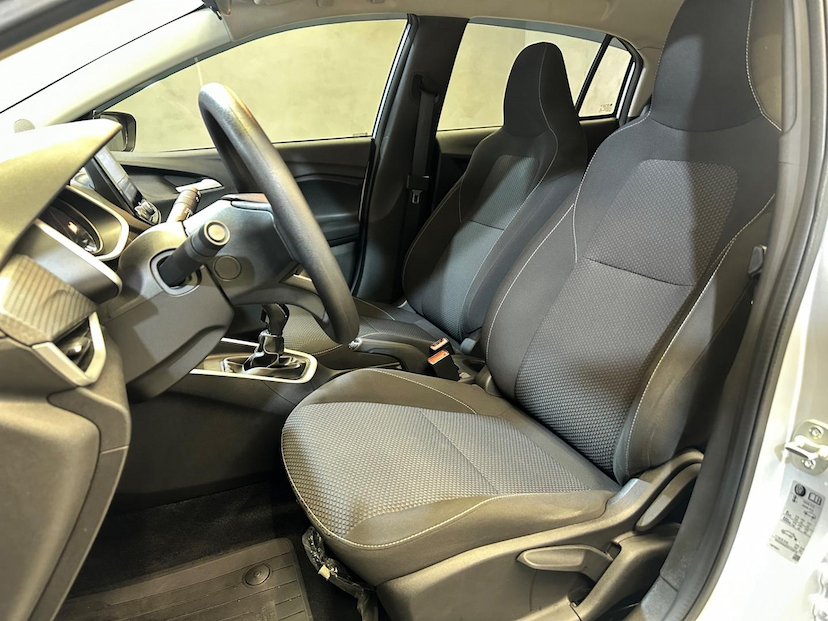 Foto do veículo CHEVROLET ONIX  1.0MT LT1 2022 40.698 KM 69.900,00