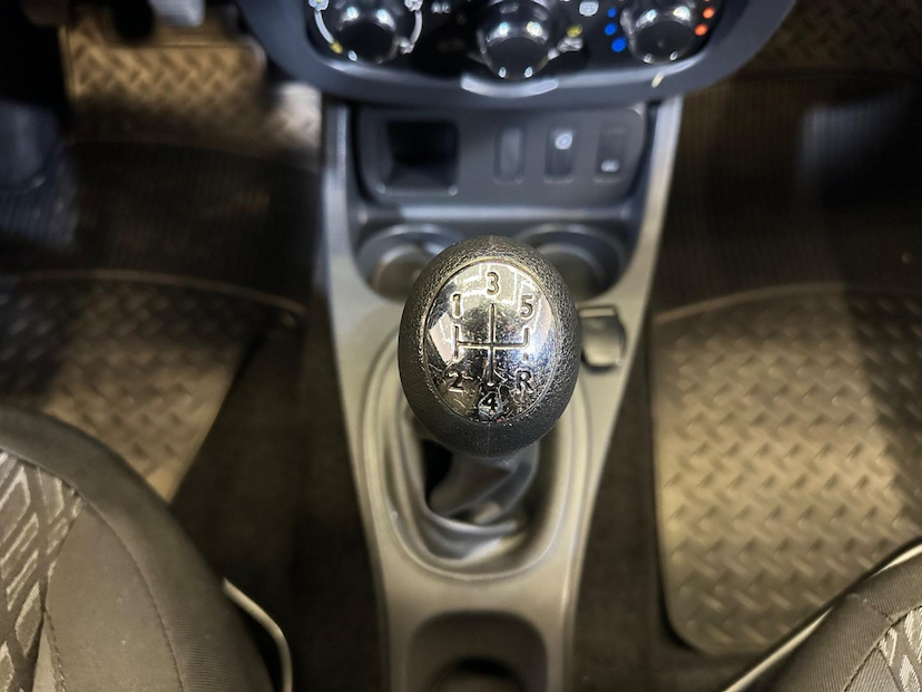 Foto do veículo RENAULT OROCH  16 4X2 2019 117.200 KM 72.900,00