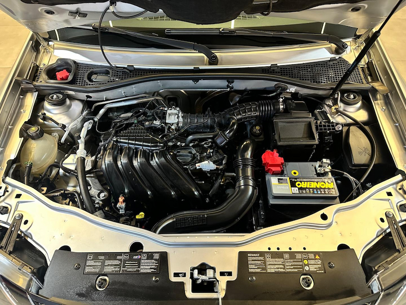 Foto do veículo RENAULT OROCH  16 4X2 2019 117.200 KM 72.900,00