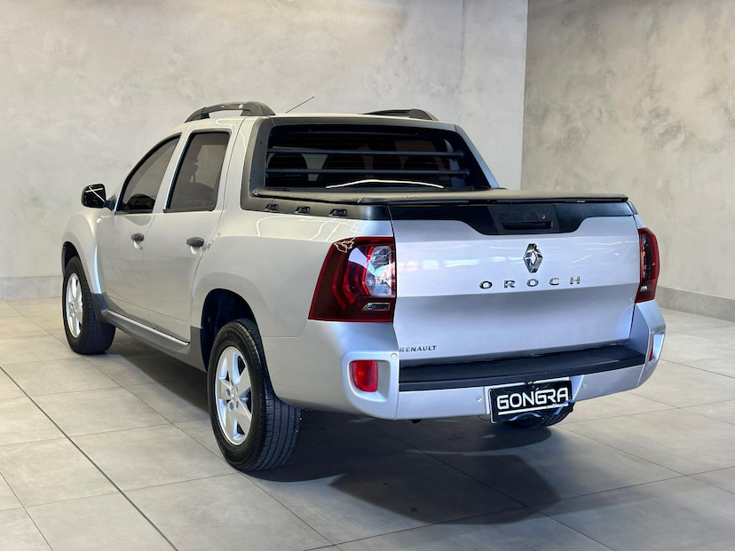 Foto do veículo RENAULT OROCH  16 4X2 2019 117.200 KM 72.900,00