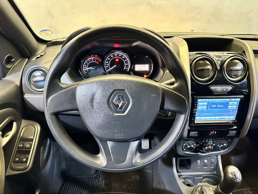 Foto do veículo RENAULT OROCH  16 4X2 2019 117.200 KM 72.900,00