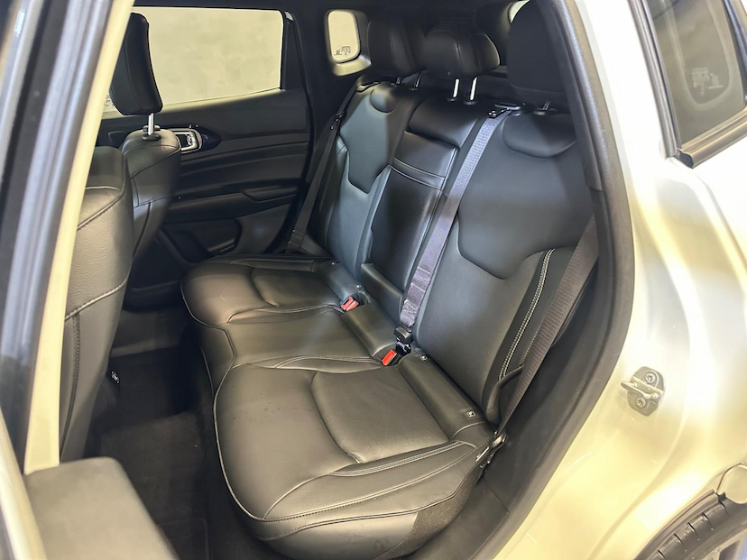 Foto do veículo JEEP COMPASS  S T270 1.3 TB 4X2 FLEX AUT. 2024 81.000 KM 155.900,00