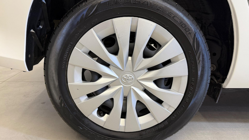 Foto do veículo TOYOTA YARIS  HA XL15 2023 48.713 KM 89.900,00