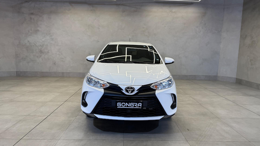 Foto do veículo TOYOTA YARIS  HA XL15 2023 48.713 KM 89.900,00