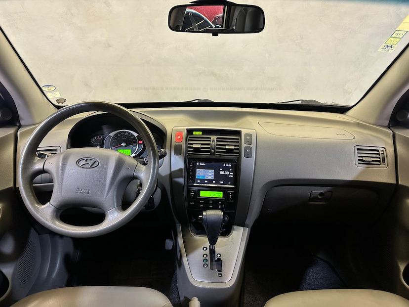 Foto do veículo HYUNDAI TUCSON  GLSB 2.0 2016 109.505 KM 64.900,00
