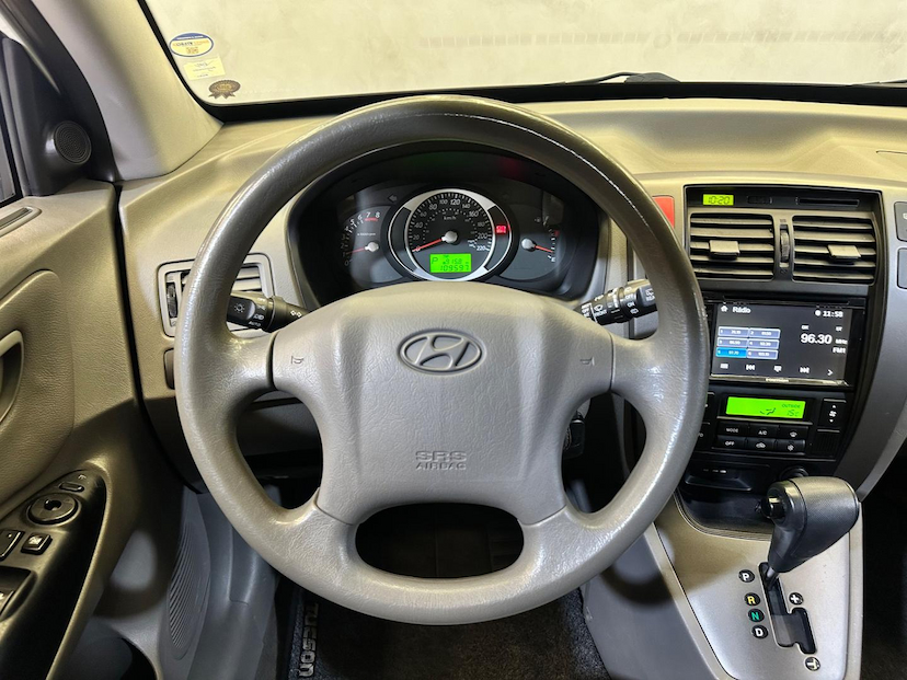 Foto do veículo HYUNDAI TUCSON  GLSB 2.0 2016 109.505 KM 64.900,00