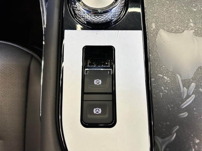 Foto do veículo GWM HAVAL H6 GWM  H6 PREM PHEV 2025 11.956 KM 239.900,00