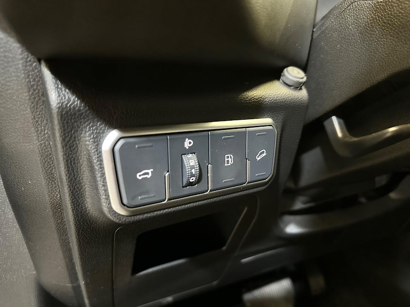 Foto do veículo GWM HAVAL H6 GWM  H6 PREM PHEV 2025 11.956 KM 239.900,00