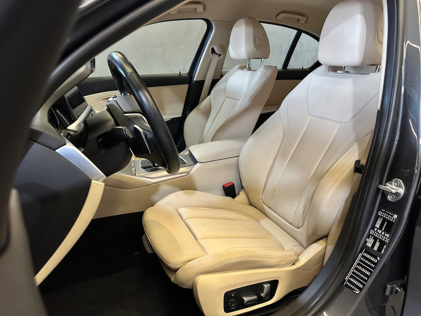 Foto do veículo BMW 320I  2.0 16V TURBO ACTIVE FLEX 4P AUTOMATICO 2020 59.500 KM 179.900,00