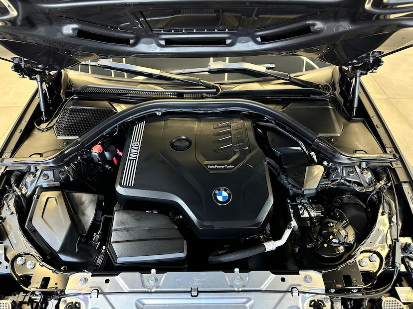 Foto do veículo BMW 320I  2.0 16V TURBO ACTIVE FLEX 4P AUTOMATICO 2020 59.500 KM 179.900,00