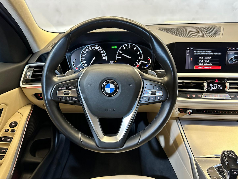 Foto do veículo BMW 320I  2.0 16V TURBO ACTIVE FLEX 4P AUTOMATICO 2020 59.500 KM 179.900,00