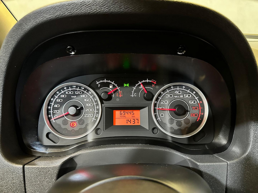 Foto do veículo FIAT IDEA  ATTRACTIVE 1.4 2012 69.150 KM 39.900,00
