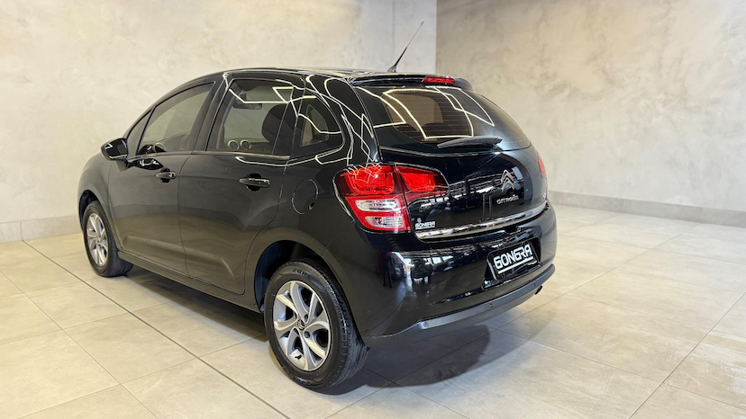 Foto do veículo CITROËN C3  90M TENDANCE 2015 122.174 KM 42.900,00
