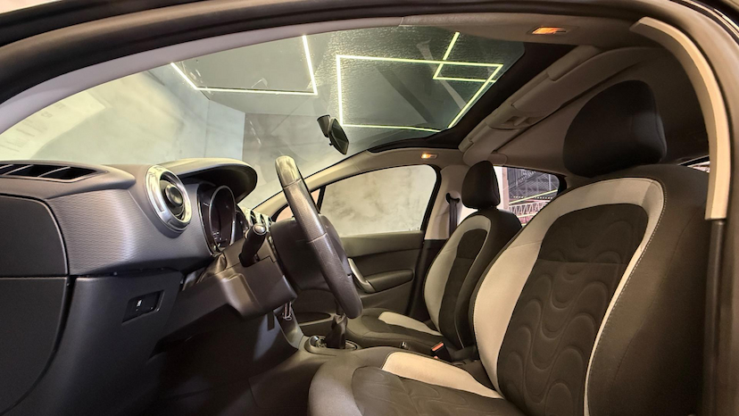 Foto do veículo CITROËN C3  90M TENDANCE 2015 122.174 KM 42.900,00