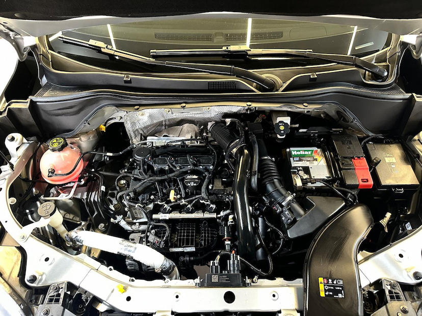 Foto do veículo CHEVROLET TRACKER  LT 1.0 TURBO 12V FLEX AUT. 2022 49.516 KM 97.900,00