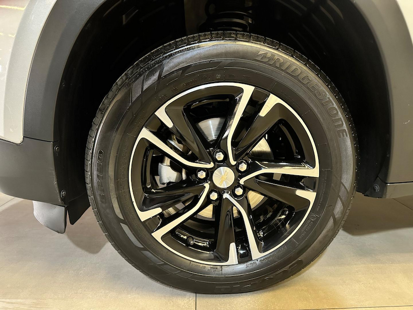 Foto do veículo CHEVROLET TRACKER  LT 1.0 TURBO 12V FLEX AUT. 2022 49.516 KM 97.900,00