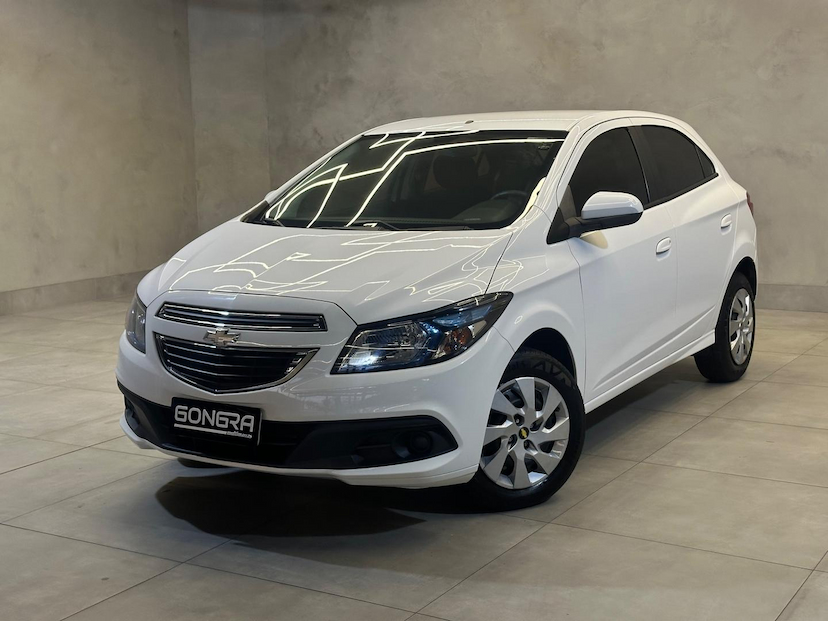 Foto do veículo CHEVROLET ONIX  1.4 MT LT 2016 68.731 KM 56.900,00