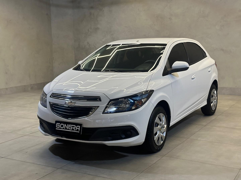 Foto do veículo CHEVROLET ONIX  1.4 MT LT 2016 68.731 KM 56.900,00