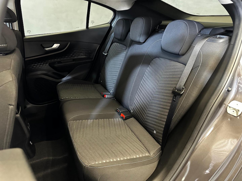 Foto do veículo FIAT FASTBACK  AUDACE TURBO 200 FLEX AT 4P 2024 7.683 KM 116.900,00