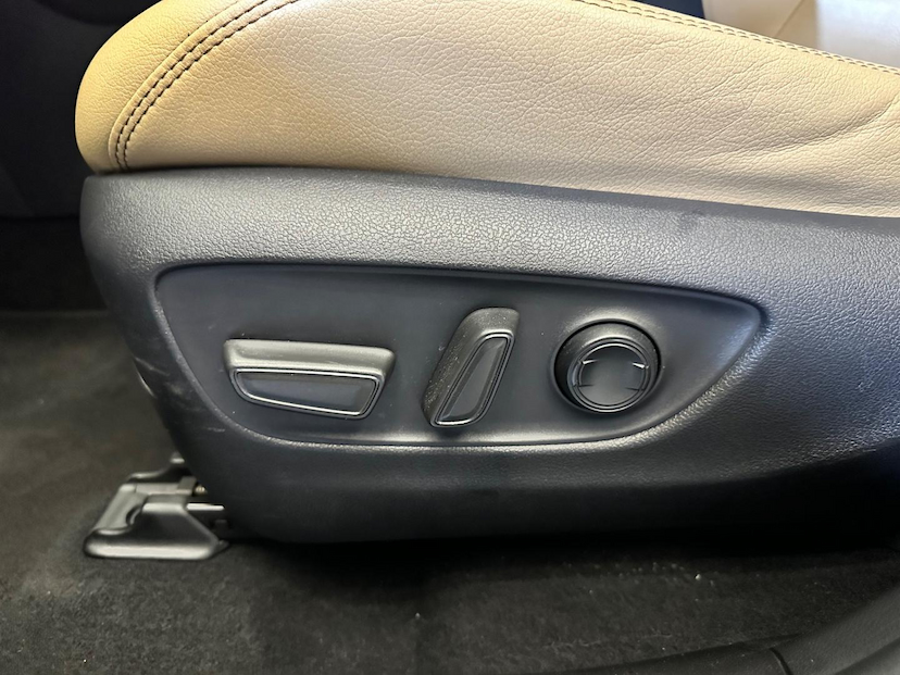 Foto do veículo TOYOTA RAV4 H 25L SX4WD 2019 71.769 KM 166.900,00