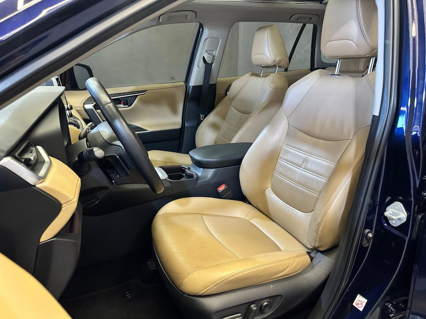 Foto do veículo TOYOTA RAV4 H 25L SX4WD 2019 71.769 KM 166.900,00