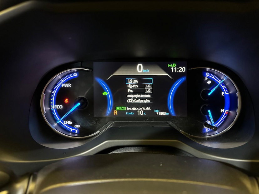 Foto do veículo TOYOTA RAV4 H 25L SX4WD 2019 71.769 KM 166.900,00