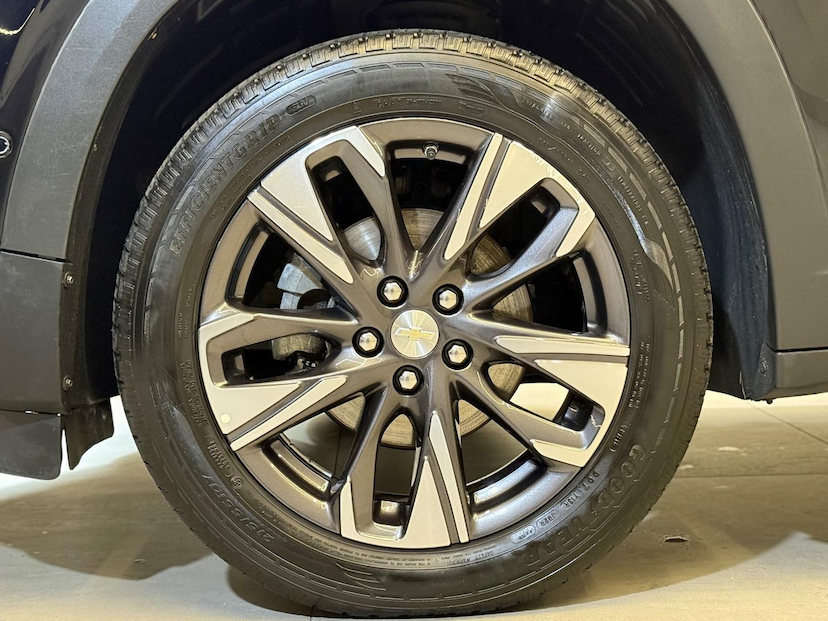 Foto do veículo CHEVROLET TRACKER  12T A PR 2022 54.100 KM 110.900,00