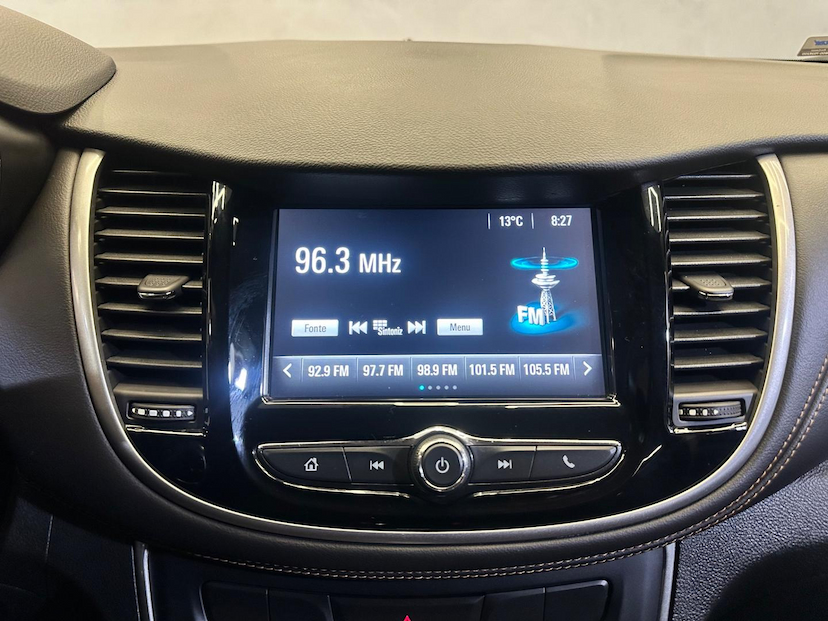 Foto do veículo CHEVROLET TRACKER  LT AT 2018 71.600 KM 81.900,00