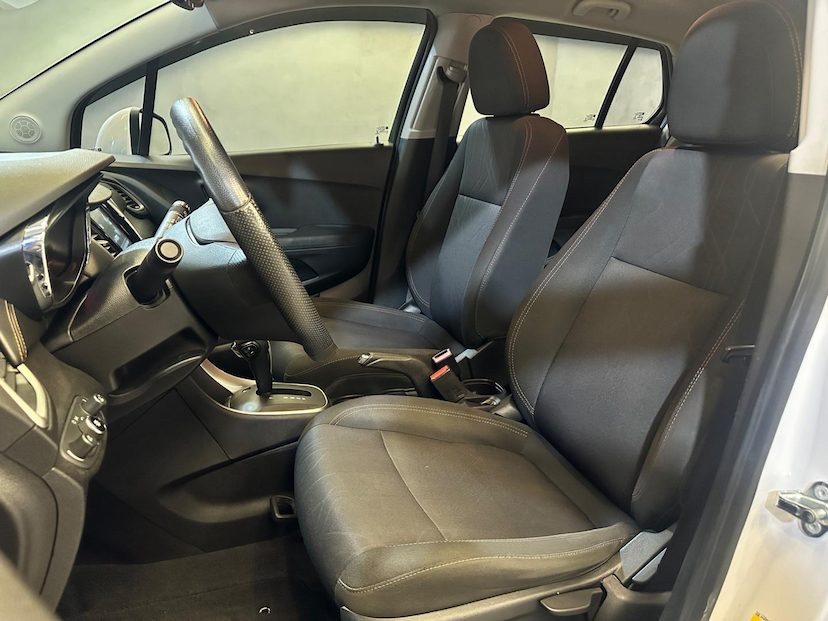 Foto do veículo CHEVROLET TRACKER  LT AT 2018 71.600 KM 81.900,00