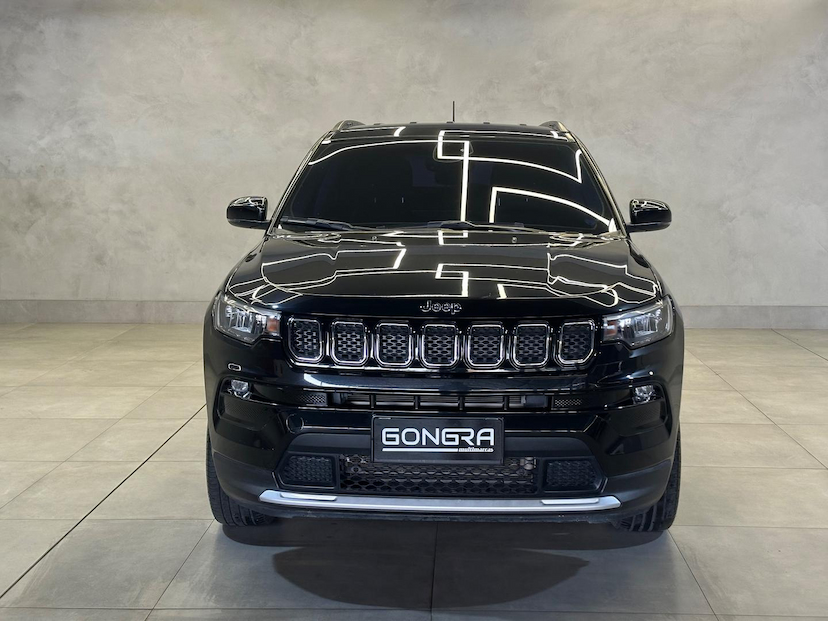 Foto do veículo JEEP COMPASS  LONG TF 2023 30.352 KM 138.900,00