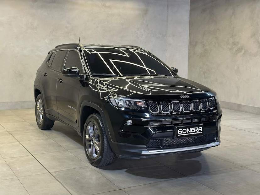 Foto do veículo JEEP COMPASS  LONG TF 2023 30.352 KM 138.900,00