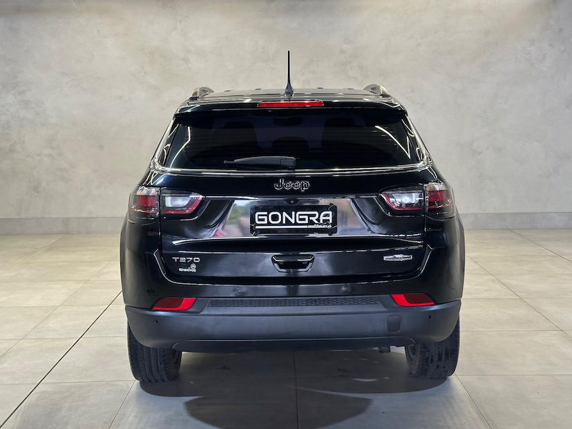 Foto do veículo JEEP COMPASS  LONG TF 2023 30.352 KM 138.900,00