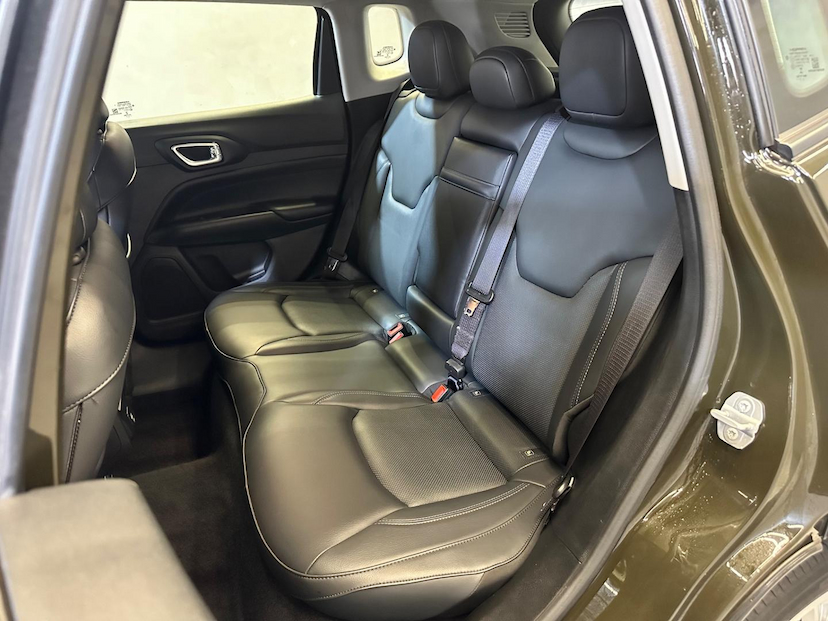 Foto do veículo JEEP COMPASS  LONG TF 2022 35.338 KM 124.900,00