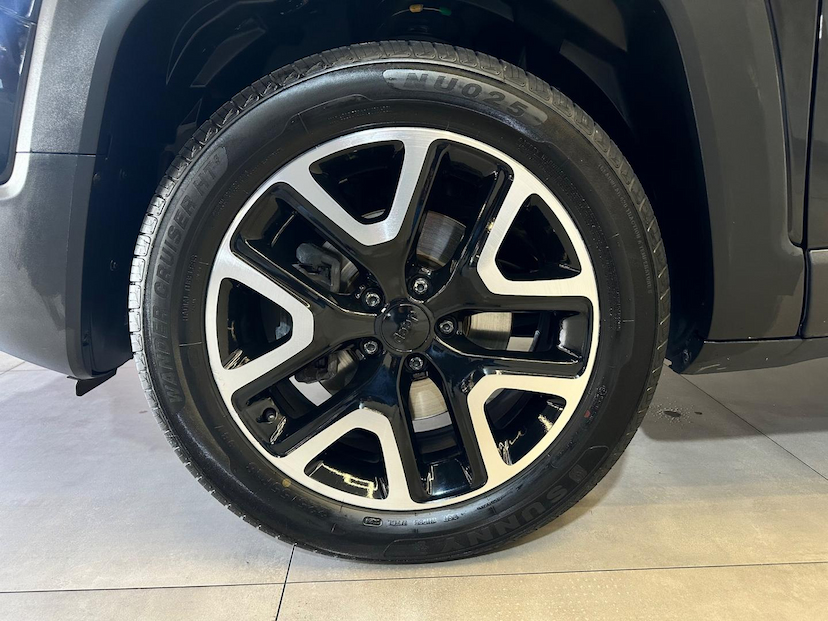 Foto do veículo JEEP RENEGADE  LONGITUDE 1.8 FLEX AUTOMATICO 2020 61.620 KM 83.900,00