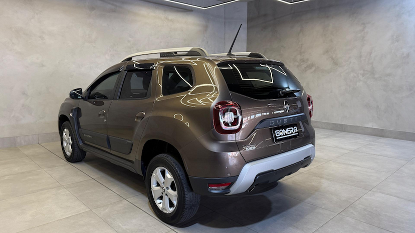 Foto do veículo RENAULT DUSTER  INT16 CVT 2021 93.921 KM 79.900,00