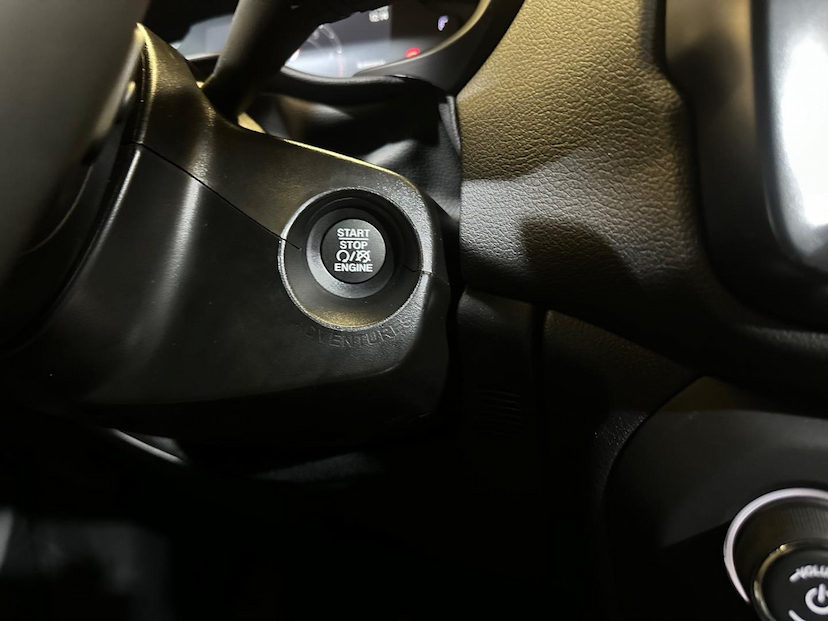 Foto do veículo JEEP RENEGADE  LGTD T270 2024 5.741 KM 124.900,00