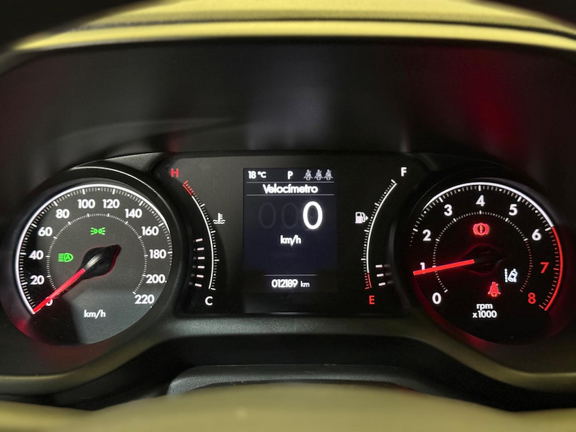 Foto do veículo FIAT FASTBACK  AUDACE TURBO 200 FLEX AT 4P 2023 12.120 KM 112.900,00