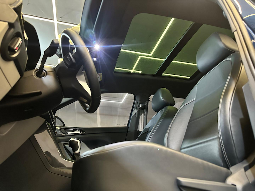 Foto do veículo VOLKSWAGEN T-CROSS  HL TSI 2024 24.873 KM 139.900,00