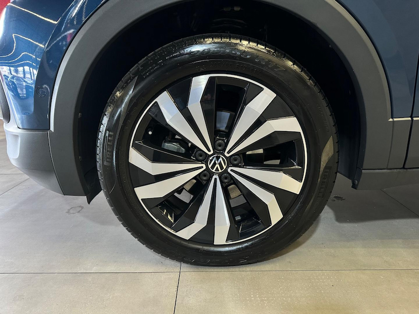 Foto do veículo VOLKSWAGEN T-CROSS  HL TSI 2024 24.873 KM 139.900,00