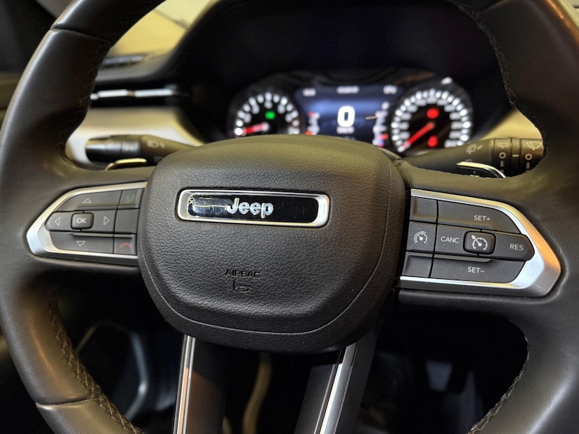 Foto do veículo JEEP COMPASS  LONG TF 2022 76.050 KM 116.900,00