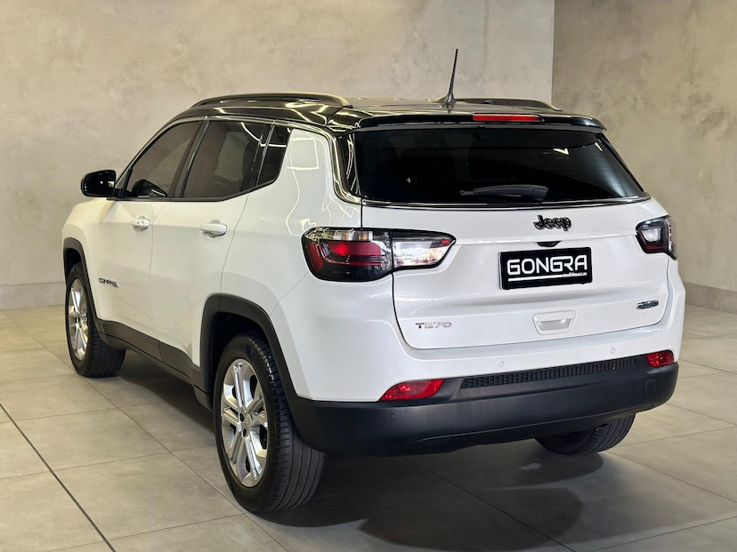 Foto do veículo JEEP COMPASS  LONG. T270 1.3 TB 4X2 FLEX AUT. 2022 74.362 KM 116.900,00