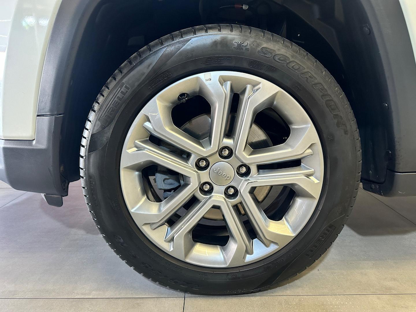 Foto do veículo JEEP COMPASS  LONG. T270 1.3 TB 4X2 FLEX AUT. 2022 74.362 KM 116.900,00